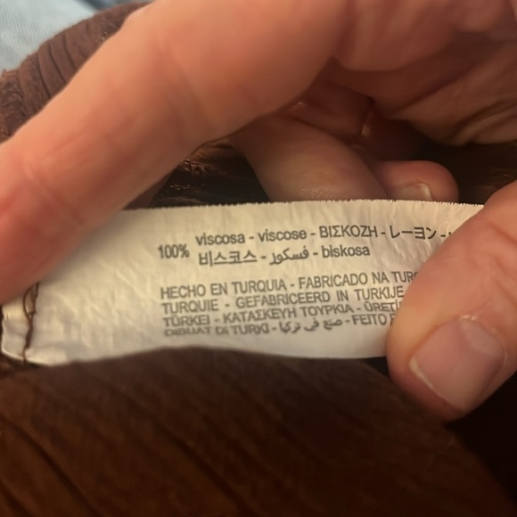 Zara Satin Lounge Pants in the Color Wine Size XS - Picture 7 of 9